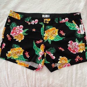Old Navy Tropical Floral Print Shorts - NWT